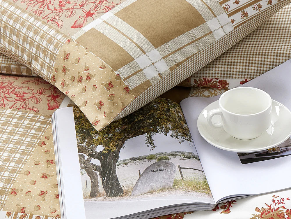 Breathable Microfibre Quilt Duvet Cover Set With Fitted Sheet and Pillow Case – Complete Bedding Set