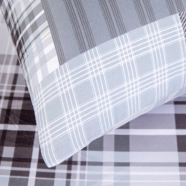 Breathable Microfibre Quilt Duvet Cover Set With Fitted Sheet and Pillow Case – Complete Bedding Set