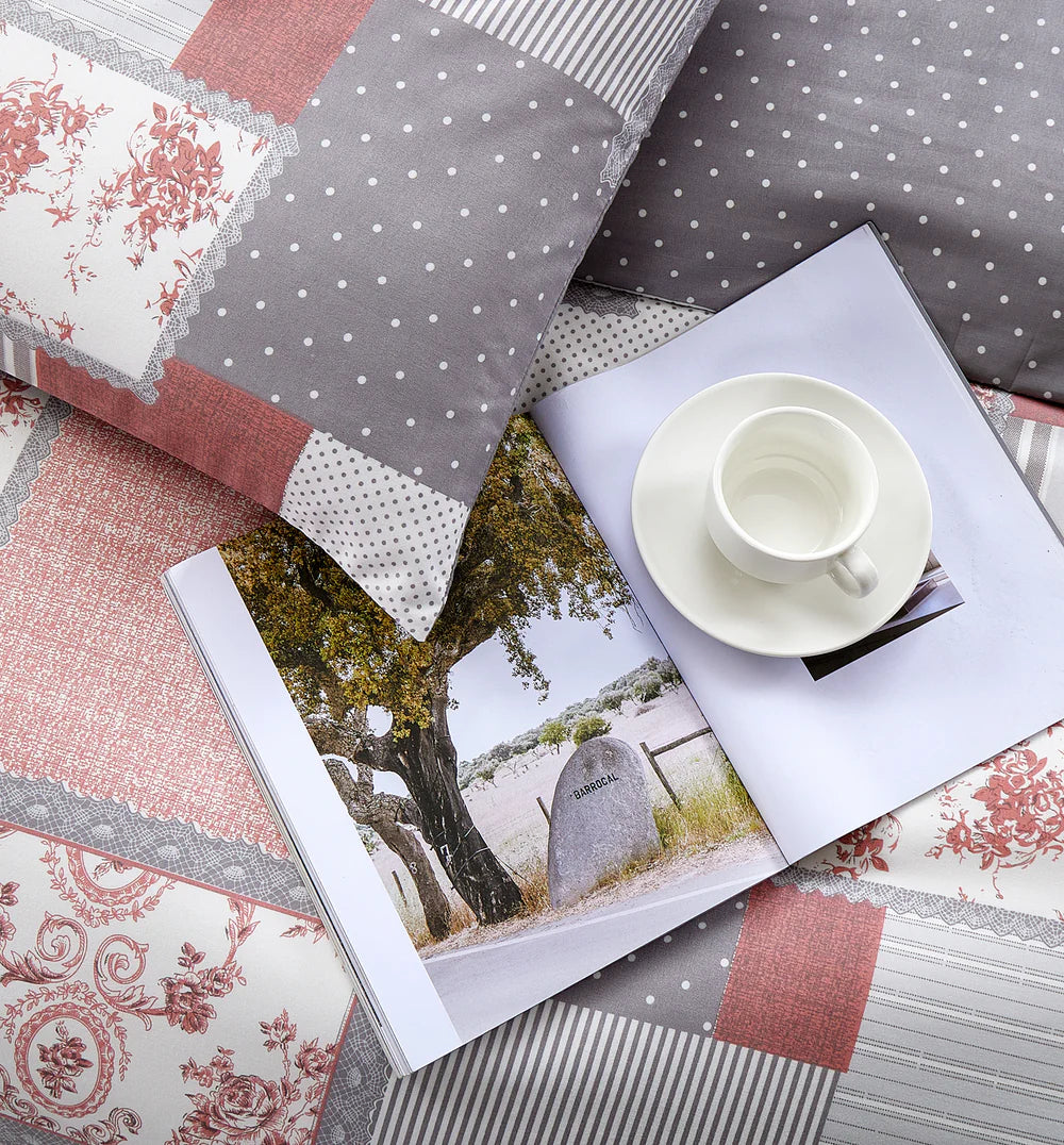 Breathable Microfibre Quilt Duvet Cover Set With Fitted Sheet and Pillow Case – Complete Bedding Set