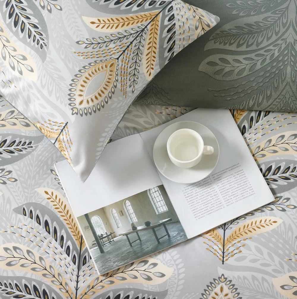 Breathable Microfibre Quilt Duvet Cover Set With Fitted Sheet and Pillow Case – Complete Bedding Set